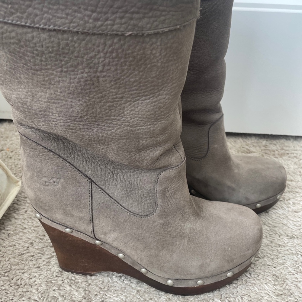 Brand new boots without tags never worn.
